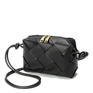 Black woven crossbody bag